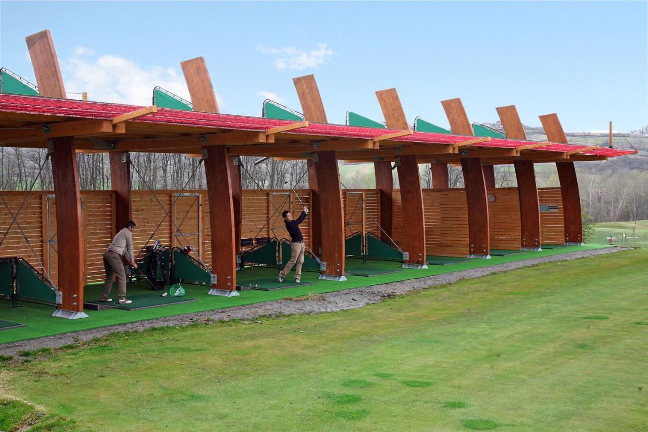 Hotel Golf Valcurone Momperone Exterior foto